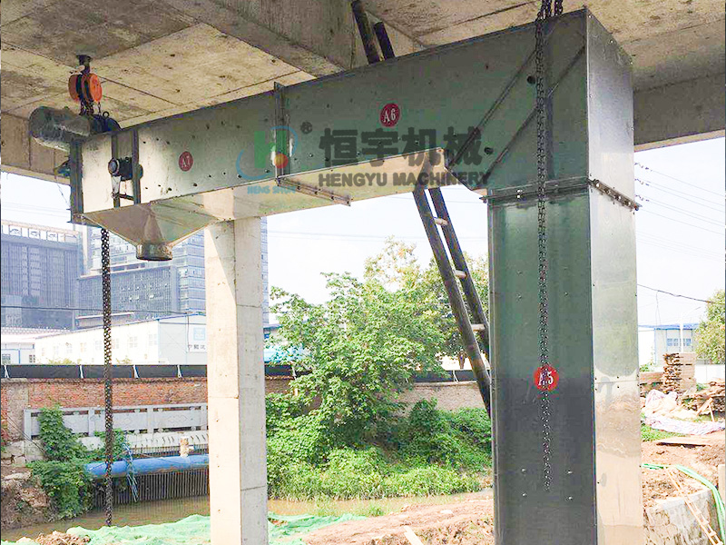 江蘇某環(huán)?？萍加邢薰?Z型提升機(jī)